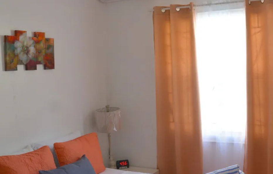 The Purple Cottage: A Charming, Secluded Getaway in Saint Lucia’s Tropical Paradise